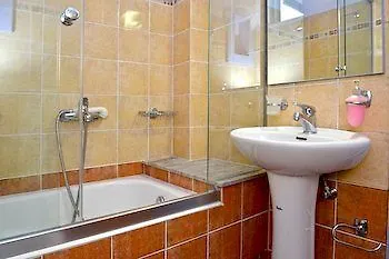 Santa Katerina & Naxos City