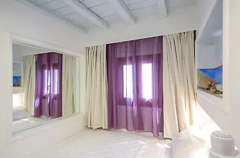 Santa Katerina & Naxos City