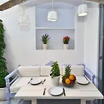 Santa Katerina & * Naxos City