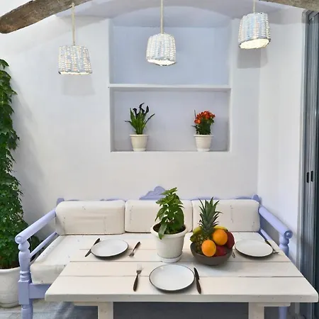 Santa Katerina & * Naxos City